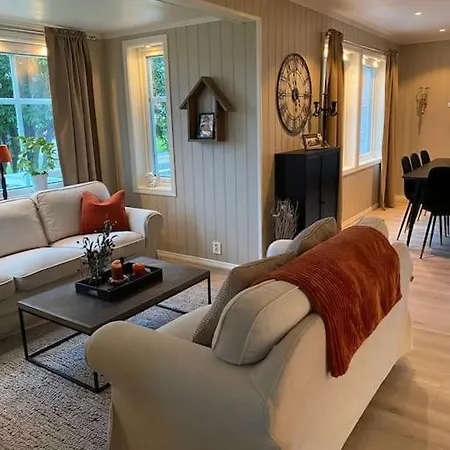 Villa Eksklusiv Enebolig Med Utendors Boblebad